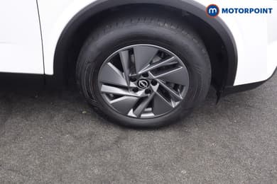 Nissan Qashqai Acenta Premium Manual Petrol SUV - Stock Number (1667073) - 28th supplementary image