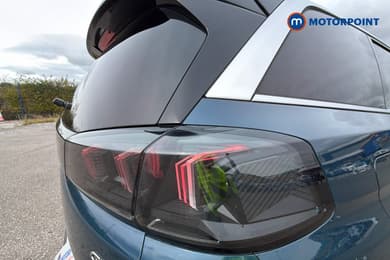 Peugeot 5008 GT Automatic Diesel SUV - Stock Number (1667695) - 38th supplementary image