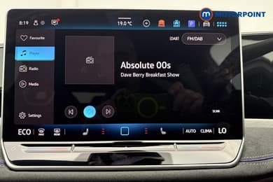 Volkswagen Passat R-Line Automatic Petrol Plug-In Hybrid Estate - Stock Number (1668358) - 4th supplementary image
