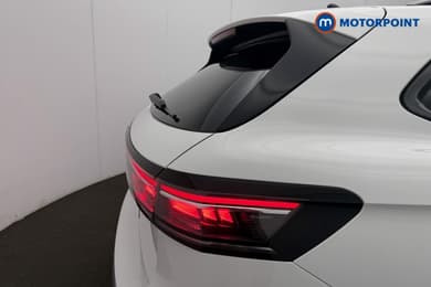 Volkswagen Passat R-Line Automatic Petrol Plug-In Hybrid Estate - Stock Number (1668358) - 29th supplementary image