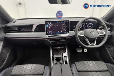 Volkswagen Passat R-Line Automatic Petrol Plug-In Hybrid Estate - Stock Number (1668358) - 1st supplementary image