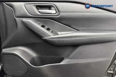 Nissan Qashqai N-Connecta Automatic Petrol SUV - Stock Number (1668240) - 18th supplementary image