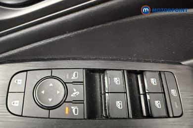 Nissan Qashqai N-Connecta Automatic Petrol SUV - Stock Number (1668240) - 19th supplementary image