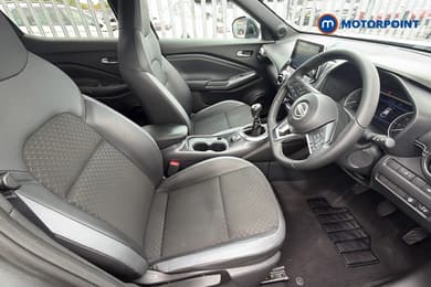 Nissan Juke N-Connecta Manual Petrol SUV - Stock Number (1668362) - 10th supplementary image