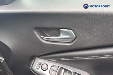Nissan Juke N-Connecta Manual Petrol SUV - Stock Number (1668362) - 19th supplementary image