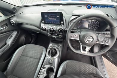 Nissan Juke N-Connecta Manual Petrol SUV - Stock Number (1668362) - 20th supplementary image