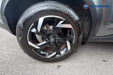 Nissan Juke N-Connecta Manual Petrol SUV - Stock Number (1668362) - 36th supplementary image
