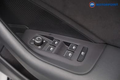 Volkswagen Passat R-Line Automatic Petrol Plug-In Hybrid Estate - Stock Number (1669004) - 21st supplementary image