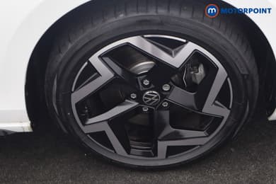 Volkswagen Passat R-Line Automatic Petrol Plug-In Hybrid Estate - Stock Number (1669004) - 25th supplementary image