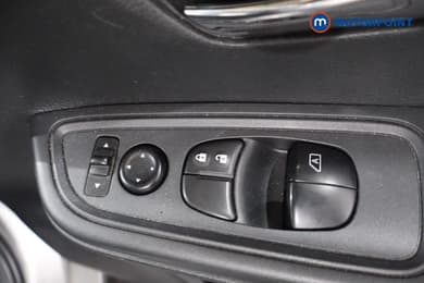 Nissan Micra Acenta Manual Petrol Hatchback - Stock Number (1666089) - 9th supplementary image