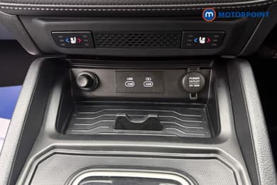 KGM Musso Saracen Plus Automatic Diesel Double Cab Pick-Up - Stock Number (1668353) - 17th supplementary image
