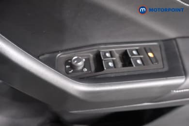 Volkswagen T-Roc R-Line Automatic Petrol SUV - Stock Number (1670087) - 9th supplementary image