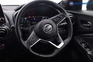 Nissan Juke Tekna Manual Petrol SUV - Stock Number (1658496) - 8th supplementary image