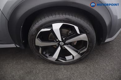 Nissan Juke Tekna Manual Petrol SUV - Stock Number (1658496) - 47th supplementary image