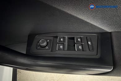 Volkswagen T-Roc SE Manual Petrol SUV - Stock Number (1666110) - 20th supplementary image