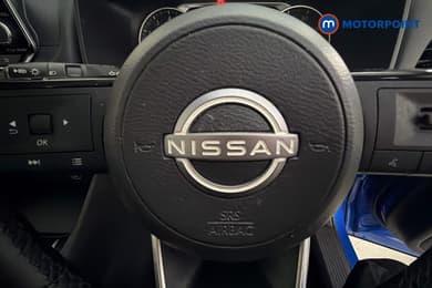 Nissan Qashqai Acenta Premium Manual Petrol SUV - Stock Number (1670801) - 5th supplementary image