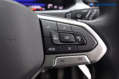 Volkswagen T-Roc Life Manual Petrol SUV - Stock Number (1670886) - 13th supplementary image