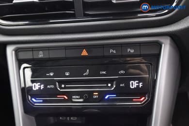 Volkswagen T-Roc Life Manual Petrol SUV - Stock Number (1670886) - 16th supplementary image