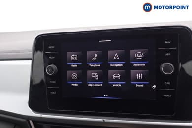 Volkswagen T-Roc Life Manual Petrol SUV - Stock Number (1670886) - 17th supplementary image