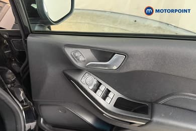 Ford Fiesta Active X Manual Petrol Hatchback - Stock Number (1671113) - 42nd supplementary image