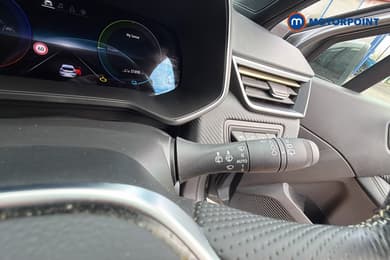 Renault Clio Engineered Automatic Petrol-Electric Hybrid Hatchback - Stock Number (1660560) - 4th supplementary image
