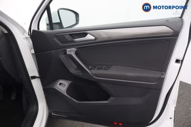 Volkswagen Tiguan Allspace Life Manual Petrol SUV - Stock Number (1660754) - 9th supplementary image