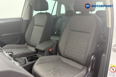 Volkswagen Tiguan Life Automatic Petrol SUV - Stock Number (1669090) - 3rd supplementary image