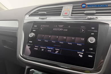 Volkswagen Tiguan Life Automatic Petrol SUV - Stock Number (1669090) - 11th supplementary image