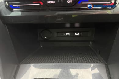 Volkswagen Tiguan Life Automatic Petrol SUV - Stock Number (1669090) - 15th supplementary image