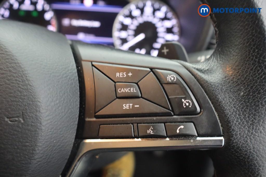 Nissan Juke N-Connecta Automatic Petrol SUV - Stock Number (1670816) - 8th supplementary image