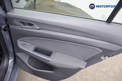 Volkswagen Golf Active Automatic Petrol Hatchback - Stock Number (1673235) - 21st supplementary image