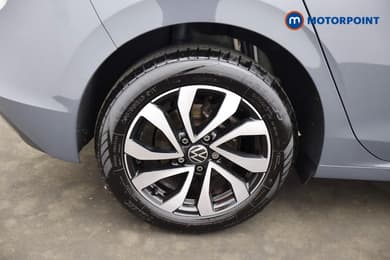 Volkswagen Golf Active Automatic Petrol Hatchback - Stock Number (1673235) - 32nd supplementary image