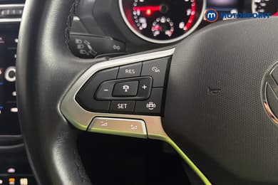 Volkswagen Tiguan Life Automatic Petrol SUV - Stock Number (1660271) - 3rd supplementary image