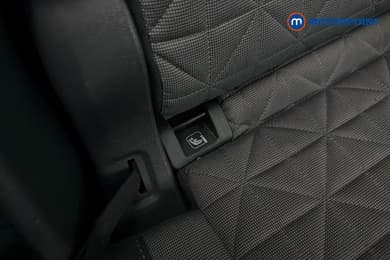 Volkswagen Tiguan Life Automatic Petrol SUV - Stock Number (1660271) - 29th supplementary image