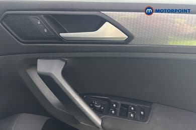 Volkswagen Tiguan Life Automatic Petrol SUV - Stock Number (1660271) - 42nd supplementary image