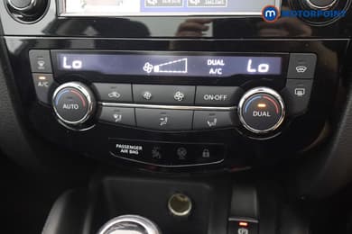 Nissan Qashqai Tekna Automatic Petrol SUV - Stock Number (1661949) - 8th supplementary image
