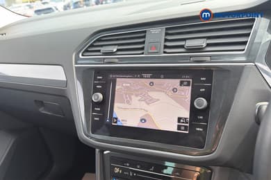 Volkswagen Tiguan Life Automatic Petrol SUV - Stock Number (1670112) - 10th supplementary image