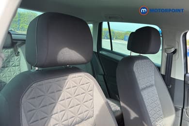 Volkswagen Tiguan Life Automatic Petrol SUV - Stock Number (1670112) - 23rd supplementary image