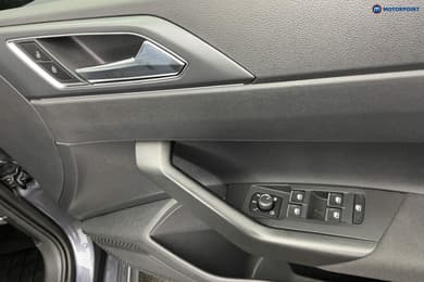 Volkswagen Polo R-Line Automatic Petrol Hatchback - Stock Number (1670322) - 24th supplementary image