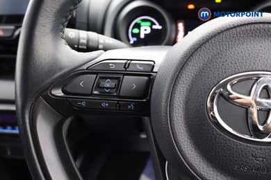Toyota Yaris Design Automatic Petrol-Electric Hybrid Hatchback - Stock Number (1672084) - 2nd supplementary image