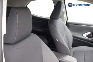 Toyota Yaris Design Automatic Petrol-Electric Hybrid Hatchback - Stock Number (1672084) - 18th supplementary image