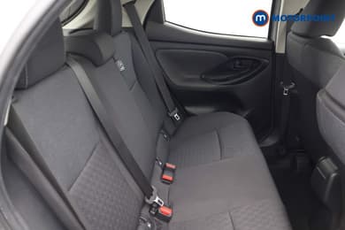 Toyota Yaris Design Automatic Petrol-Electric Hybrid Hatchback - Stock Number (1672084) - 20th supplementary image