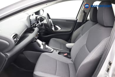 Toyota Yaris Design Automatic Petrol-Electric Hybrid Hatchback - Stock Number (1672084) - 24th supplementary image