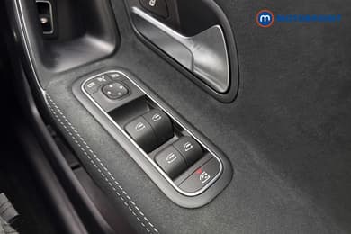 Mercedes-Benz A Class Amg Line Executive Edition Automatic Diesel Saloon - Stock Number (1656138) - 19th supplementary image