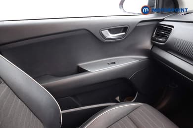 KIA Stonic Gt-Line S Manual Petrol SUV - Stock Number (1668212) - 17th supplementary image
