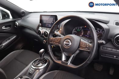 Nissan Juke N-Connecta Automatic Petrol SUV - Stock Number (1669781) - 1st supplementary image