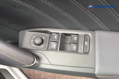 Cupra Formentor V3 Manual Petrol SUV - Stock Number (1671486) - 5th supplementary image