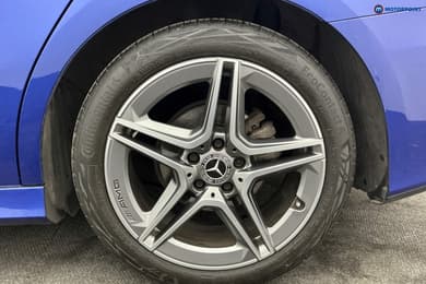 Mercedes-Benz A Class Amg Line Automatic Petrol Saloon - Stock Number (1673333) - 28th supplementary image
