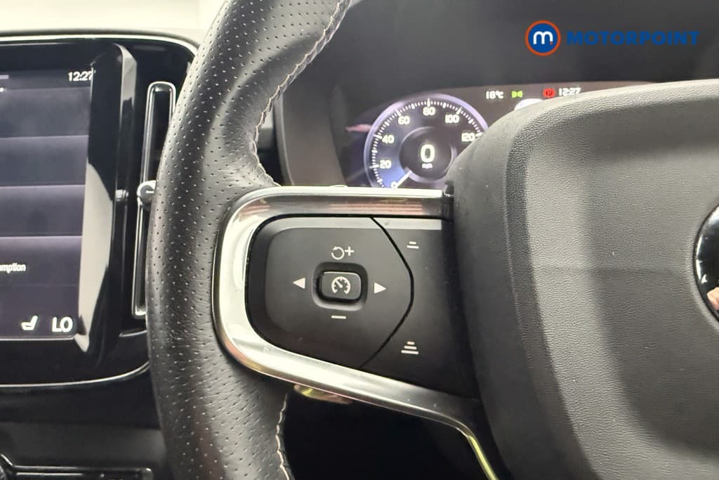 Volvo Xc40 R Design Pro Manual Diesel SUV - Stock Number (1661144) - 8th supplementary image