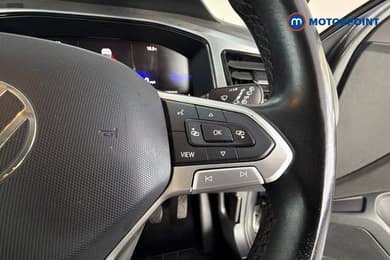 Volkswagen T-Roc Life Manual Petrol SUV - Stock Number (1673728) - 4th supplementary image